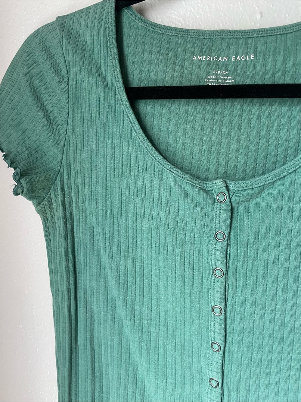 American Eagle Outfitters Mint Green Ribbed Button-Front Crop Top - Picture 4 of 4